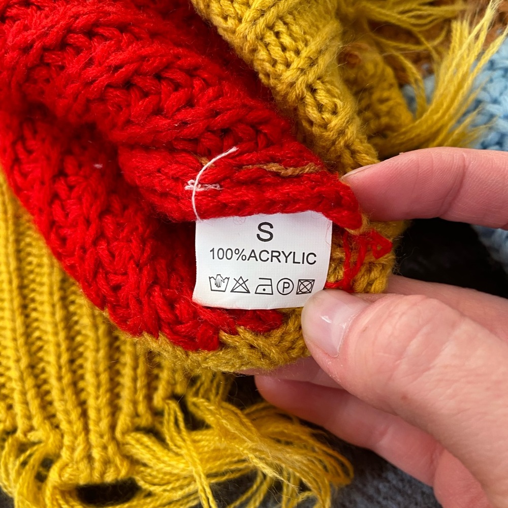 Frayed Color Block Sweater - Picture 4 of 5